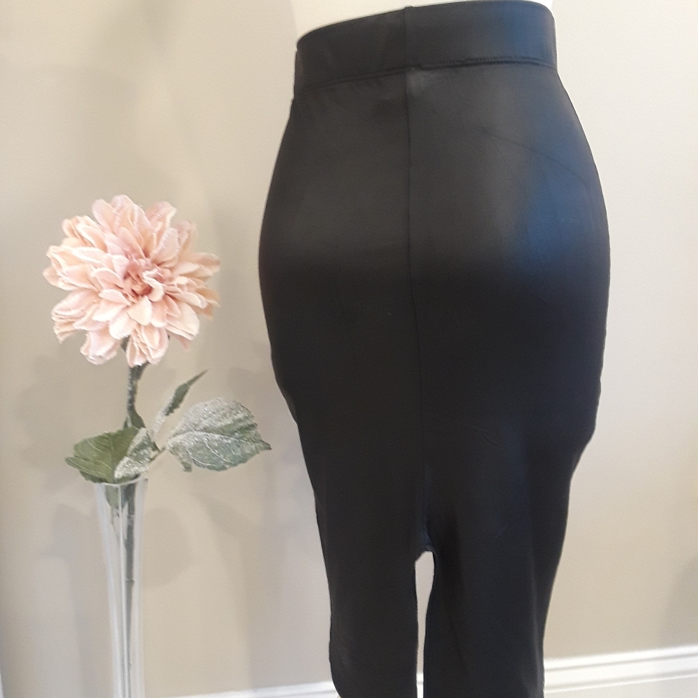 KTOO Split Back Vegan Leather Sexy Skirt NEW